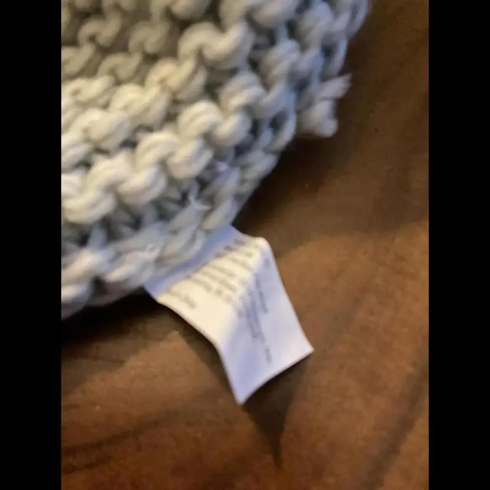 Cozy Knit Beanie with Faux Fur Pom Pom - Light Gray